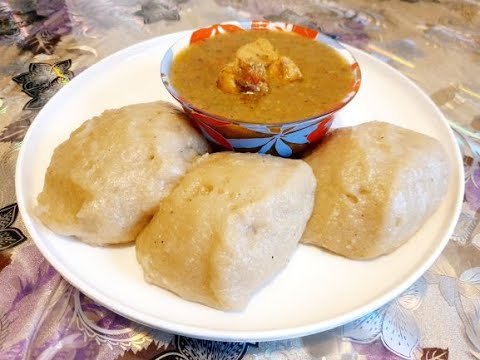 Du bon Tô (purée de manioc à la sauce gombo). La fameuse recette de tô et sa sauce gombo très consommé en Guinée pour son goût exceptionnel .